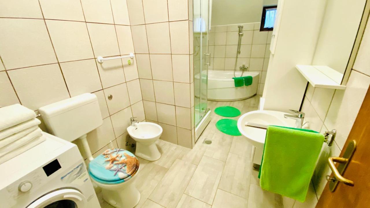 Bilini Garden Apartment Pula Ngoại thất bức ảnh